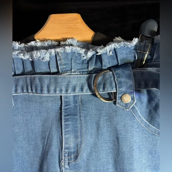 Hayden Los Angeles Denim Ruffle Skirt with Belt Sz S - Picture 3 of 11